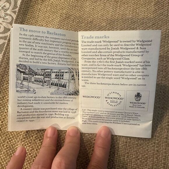 Wedgwood Vintage Blue Jasperware 225th Anniversary Small‎ Fluted Plate with Box - Picture 7 of 7